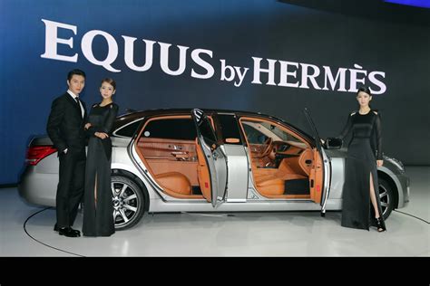 Hyundai Gets Classy With Equus Stretch Limo
