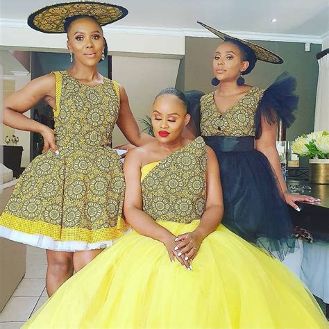 Lovely Zulu Traditional Dressesandshweshwe Attires In 2020 Traditional