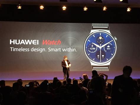 Mwc Huawei Présente Sa Watch Sous Android Wear Cnet France
