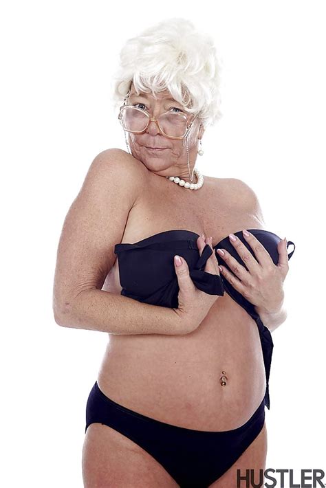 Granny Pornstar Karen Summer Modelling Fully Clothed Before Stripping