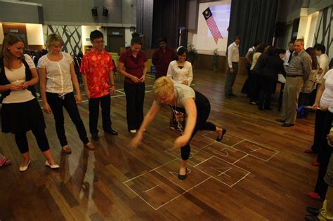 Traditional Games In Malaysia March 2013