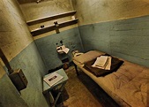 Alcatraz Cell - a photo on Flickriver