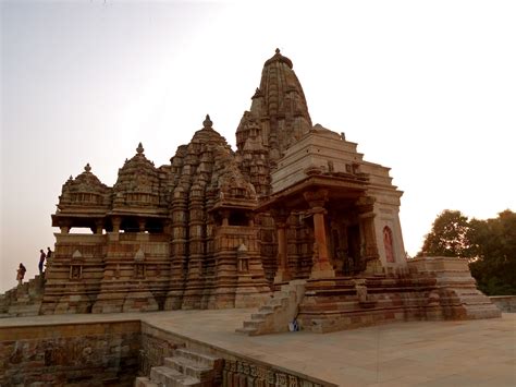 Khajuraho Love In The Time Of Chandelas The Shooting Star