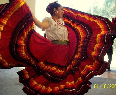 39 Best Folklorico Skirt Images On Pinterest Mexican Dresses Folklore And Mexicans
