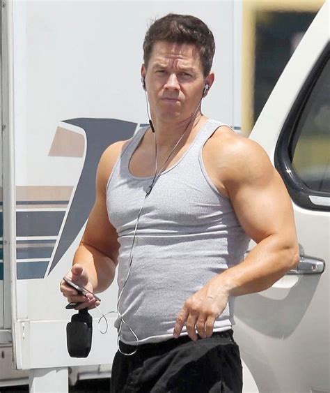 Malecelebthirst On Twitter I Need Daddy Wahlberg To Stuff My Hole