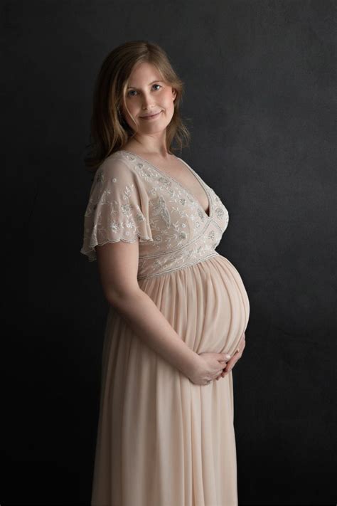Elegant Artistic Maternity Portrait In Nyc Photo Studio Timeless