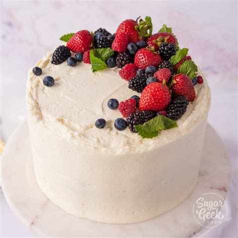 Berry Chantilly Cake With Mascarpone Frosting Sugar Geek Show Berry Chantilly Cake Vanilla