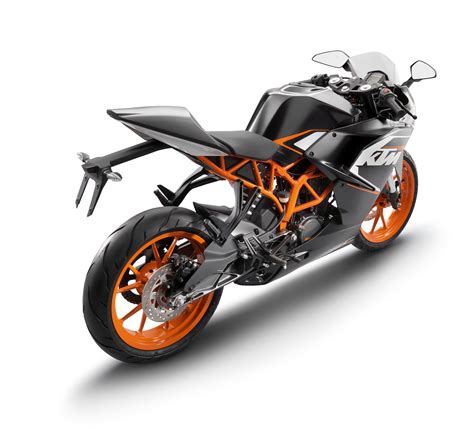 It is available in only 1 variant and 2 colours. KTM RC 125 - Alle technischen Daten zum Modell RC 125 von KTM