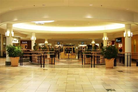 The Mall At Fox Run Shopping Centers Newington Nh Yelp