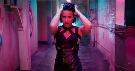 Watch Demi Lovatos Steamy Cool For The Summer Video