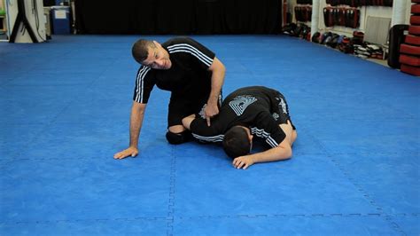 How To Do A Reverse Omoplata Mma Submissions Youtube