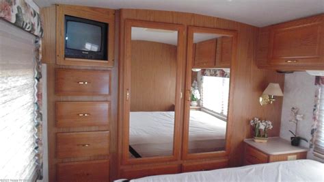 12202 Used 1999 Fleetwood Bounder 34v W1sld Class A Rv For Sale