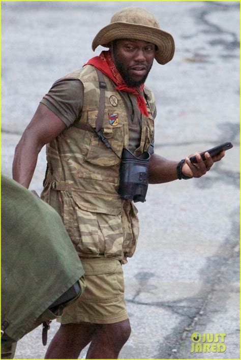 Nov 30, 2019 · jumanji: dwayne-johnson-kevin-hart-get-to-work-filming-jumanji-02 ...