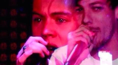 Did Harry Styles And Louis Tomlinson Cry Over Zayn Malik During One Direction S Last Show