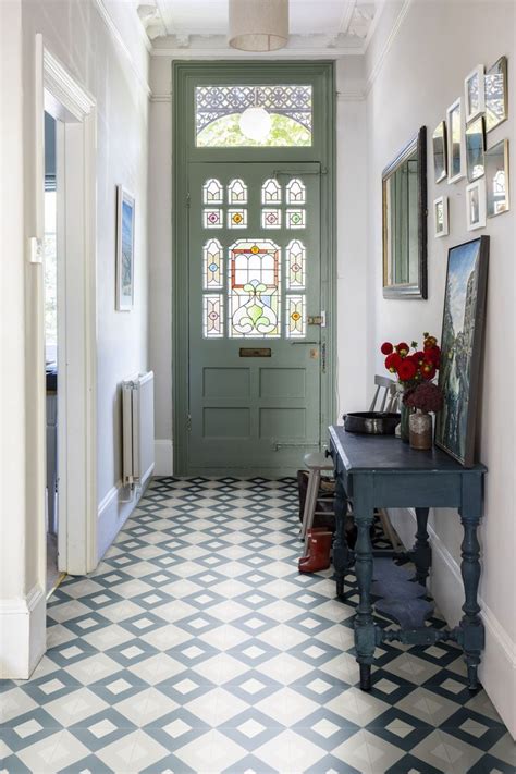 17 Design Ideas For Small Hallways In 2020 Narrow Hallway Decorating