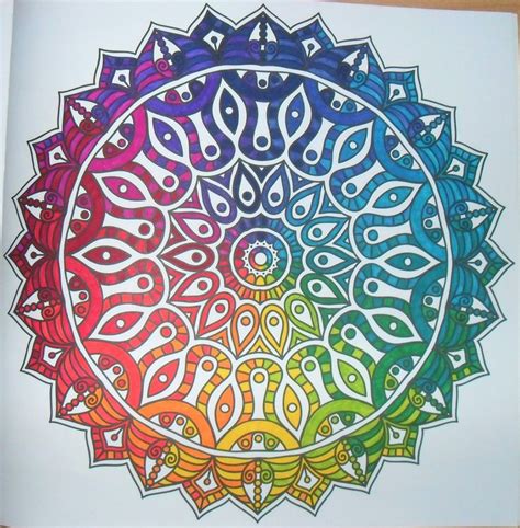 Iedereen kan kleuren wel tot je 100ste. Mandala Kleurplaten Voor Volwassenen Kopen | Krijg ...