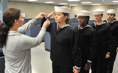 Navy To Allow Ponytails Dreadlocks And Other Hairstyles For Female