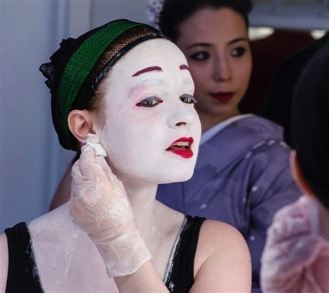Behind The Psu Kabuki Curtain Makeup Costuming And Dance Training