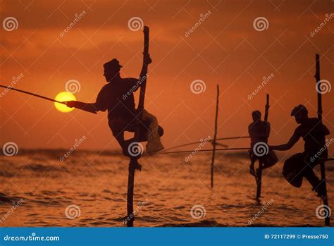 Sri Lanka Weligama Fishermen Editorial Stock Image Image Of Fishing