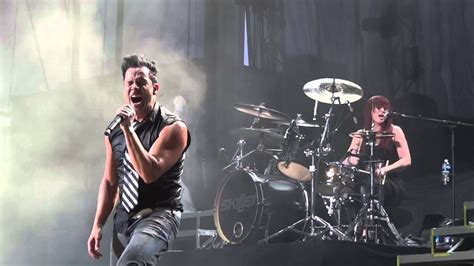Skillet Not Gonna Die Live 81313 Hd Youtube