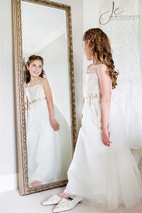 A Bride And Her Flower Girl Daughter Wedding Photography