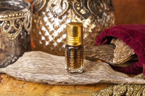 What Is Oud Oudh In Perfumery