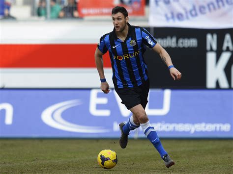 Liga 0:0 vom sv wehen wiesbaden getrennt. 3. Liga » News » Wehen Wiesbaden holt Pezzoni