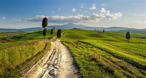 Tuscany Road Italy Hills Wallpaper 2048x1106 424390 Wallpaperup