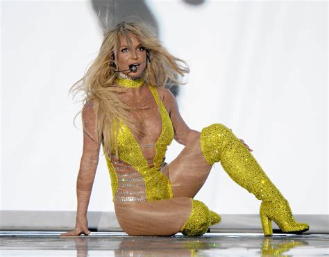 The Singer Oozed Sex Appeal In The Daring Outfit Britney Spears