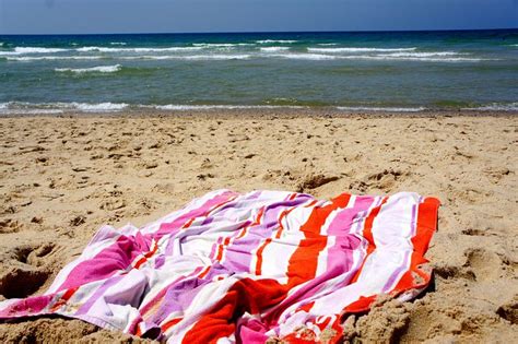 40 Free Beach Towels And Towel Photos Pixabay