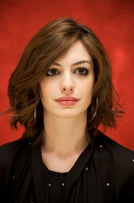 23 Anne Hathaway Short Hairstyles Celebrity Short Hairstyles