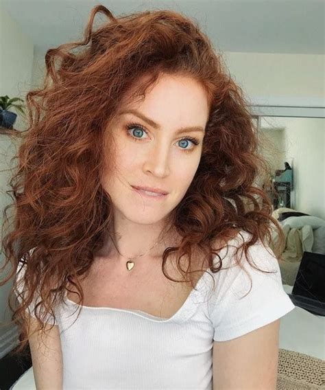 Pin By Fred Kahl On Red Heads Beautiful Redhead Beauty Natural Redhead