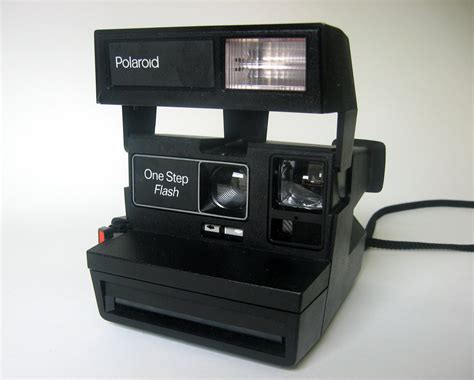 Vintage Polaroid Camera One Step Flash 600 Black
