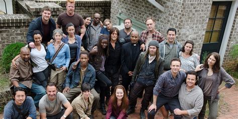 Walking Dead Cast Reflects On 100 Episodes