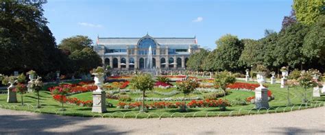 It forms part of the city's outer green belt and is open daily without charge. Flora - Botanischer Garten in Köln - Denkmalplatz