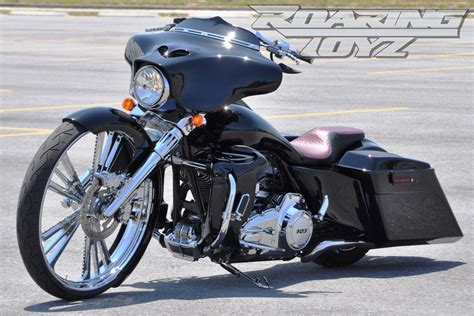 In recent years, shopaholics have come to the public attention on television and in newspaper and magazine articles. Roaring Toyz Custom 2012 Harley Davidson Street Glide 30in ...