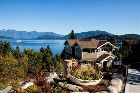 A Guide To Building Your Lakeside Home
