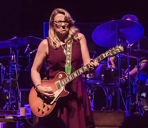 Tedeschi Trucks Band “wheels Of Soul Tour 2017” Rolls Into Providence Rock At Night