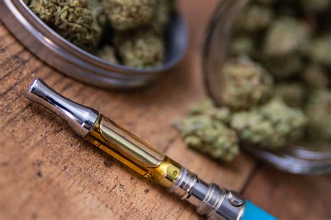 Are vape pens bad for you? Vaping vs Smoking Weed (What's the Difference?) - Wikileaf