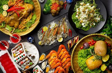 Living in a multi racial society with a diverse mix of chinese, malay, indians and eurasians allow us to taste a wide spread of ethnic cuisines. Halal, is it me you're looking for? - The Scoop