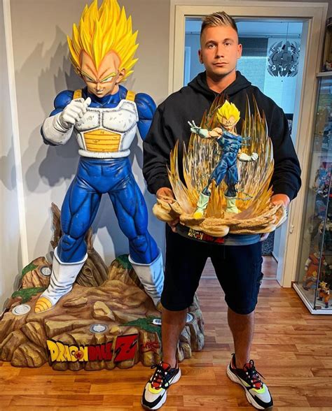 Check Out This Awesome 11 Lifesize Statue Of Dragonball Z Vegeta By