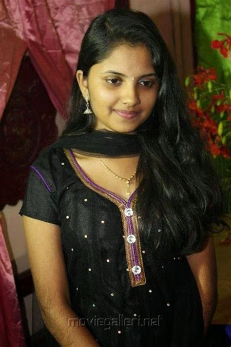 Hrithaya Tamil Pengal