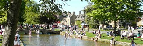 Bourton On The Water Self Catering Holiday Cottages