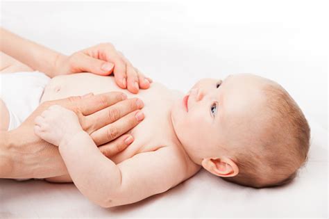 Want to learn the best way to massage your infant? Tuesday 0-4yrs | Stockport Mumbler