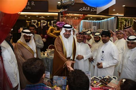جميع الأنظمة الإلكترونية التي تقدمها جامعة جدة لتلبية احتياجات المستفيدين من هذه الخدمات. افتتاح فعاليات "التاجر الصغير" بمقر الغرفة التجارية ...
