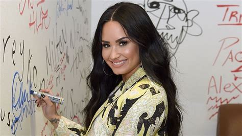 Demi Lovato Shows Off Curves In New Photo Shoot Entertainment Tonight