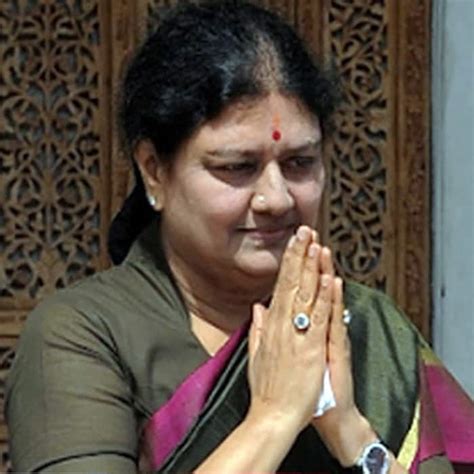 Sasikala To Be Next Chief Minister Of Tamil Nadu 9 Things About