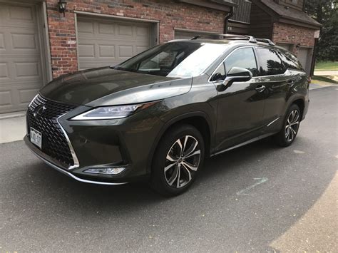 Honda pilots have the clear coat peeling off the paint on cars that are less than 2 years old. Does the 2020 Lexus RX Make For a Good 3-Row SUV?