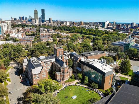 Undergraduate Programs Emmanuel College Boston Massachusetts