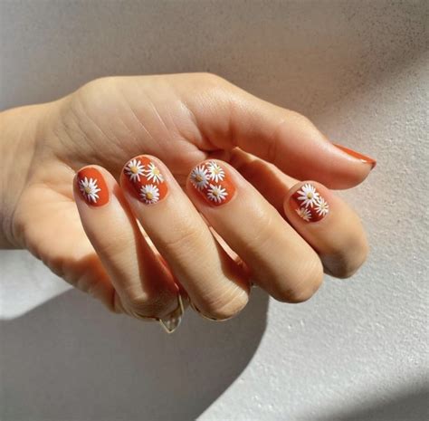 Tendenze Unghie Autunno Inverno 2020 2021 Nail Art Colori E Fantasie